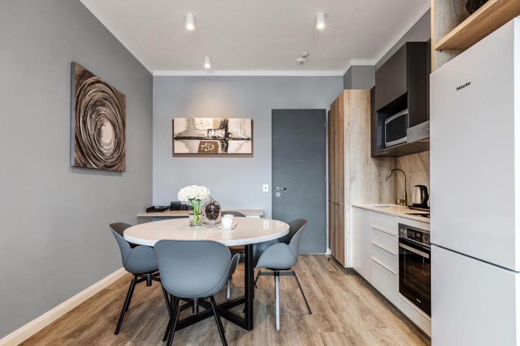 פרטוריה Menlyn Maine Residence Unit 1419 מראה חיצוני תמונה