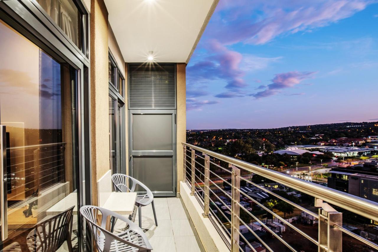 פרטוריה Menlyn Maine Residence Unit 1419 מראה חיצוני תמונה